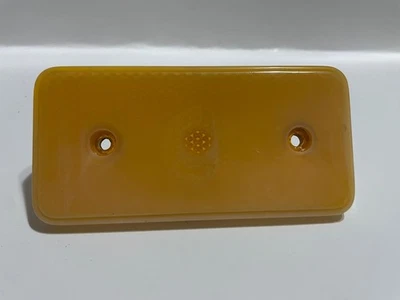 VOLKSWAGEN GERMAN MK1 FRONT SIDE MARKET FENDER LIGHT 321945051/051A - Изображение 1 из 4