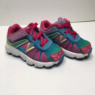 Zapatos New Balance Infantil Bebé Niña Rosa Teal Amarillo Talla 3 LINDOS Foto 1 de 4