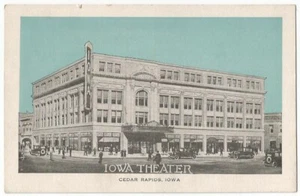 Cedar Rapids IA "Iowa Theatre" Theater Street Scene 1920's - Picture 1 of 2