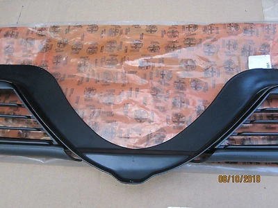 ALFA ROMEO 164 '91-'95 PARRILLA DELANTERA COMPLETA PIEZA ALFA GENUINA Foto 1 de 4