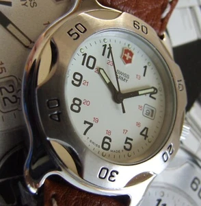 SWISS ARMY~ClaSSiC Mid Size OFFICERS 1884 RATCHET~White Dial~OEM Leather~Amazing - Picture 1 of 13