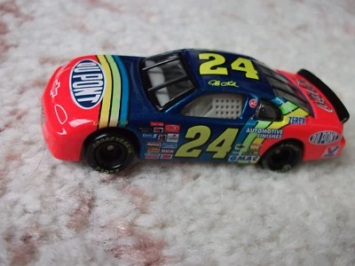 Jeff Gordon 1995 #24 Dupont NASCAR WINSTON CUP Champion Racing 1/64 coche Foto 1 de 4