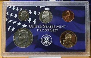 2001 U.S. Mint Proof Set - Comes with Original Government Packaging and COA - Picture 1 of 11