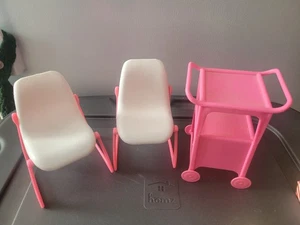 Vintage 1980 Mattel Barbie Servierwagen & Terrassenstühle - Bild 1 von 3