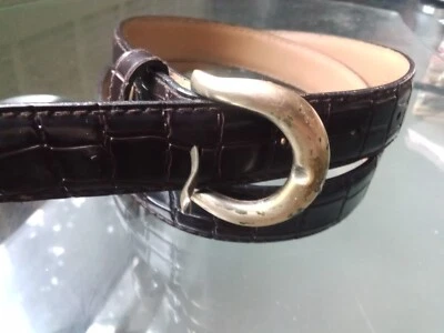 Cinturón de vestir informal de cuero sintético de cocodrilo para mujer con hebilla enrollable M (12) Foto 1 de 3