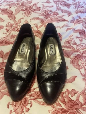 Bally Navy Blue Leather Pump Heel Shoes, Size 7.5M, Made in Italy - Image 1 of 4