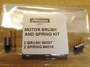 ATHEARN MOTORBÜRSTE 90037 UND FEDER 84014 KIT FÜR ATHEARN MOTOR HO NEU IM BEUTEL - Bild 1 von 5
