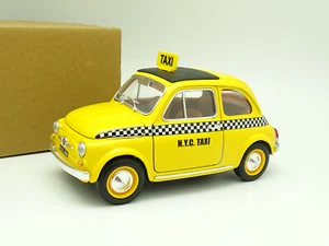 Burago Sb 1/18 - Fiat 500 Taxi New York - Picture 1 of 2