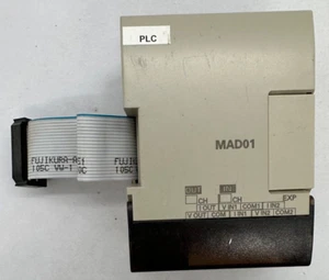 CPM1A-MAD01 OMRON Specialty Controllers 2 IN 1 OUT MIXED A/D EXP. (74) - Picture 1 of 6