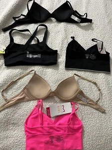 Maidenform Girls' Basic Adjustable Training Bra, Hands and all in motion, Small - Picture 1 of 12