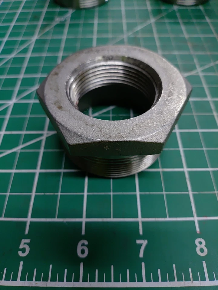 SS-530 304 Stainless Steel Hex Pipe Reducer Male 2" NPT to Female 1-1/4" NPT - Image 1 of 1