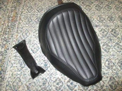 2012 - 2017 GENUINE HARLEY DAVIDSON FLS SOFTAIL SLIM SOLO RIDER SEAT & TANK TRIM - Image 1 of 4