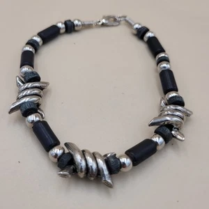 Brazalete retro de cadena de alambre de púas plateado y negro 9 pulgadas punk gótico grunge - Imagen 1 de 5