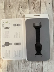 Apple Watch Ultra 2 49 mm noir titane boucle milanaise M (excellent) - Photo 1 sur 5