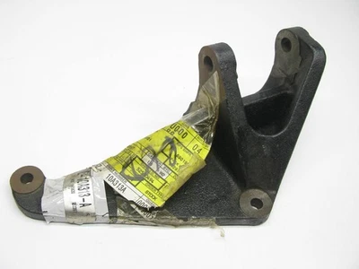 NUEVO - Soporte lateral alternador OEM Ford F1HZ-10A313-A - Cummins 855 con Delco Foto 1 de 3