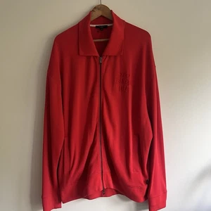 Giacca Ted Baker Lymn rossa con zip taglia 4 (adatta per uomo XL) logo ricamato 1988 - Foto 1 di 17