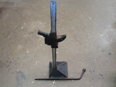 1949 1950 1951 1952 1953 1954 CHEVROLET SEDAN BUMPER JACK WITH TIRE IRON - Image 1 of 4