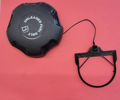Tapa de combustible OEM 575 01 81 01 / 575 01 81 03 para modelos de cortacésped Dixon enumerados Foto 1 de 4