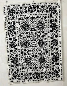 Colcha de algodón Suzani / Regalo festivo para mamá / Decoración del hogar / Sábana bajera para todas las estaciones - Imagen 1 de 5