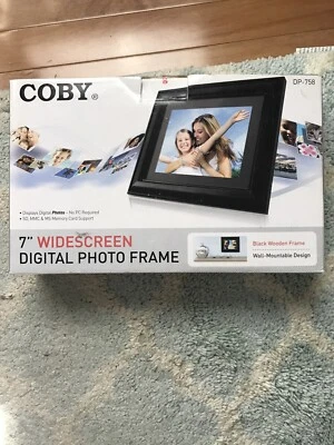 Coby DP-758 7" Widescreen Digital Photo Frame Black Wooden Frame. - Image 1 of 4