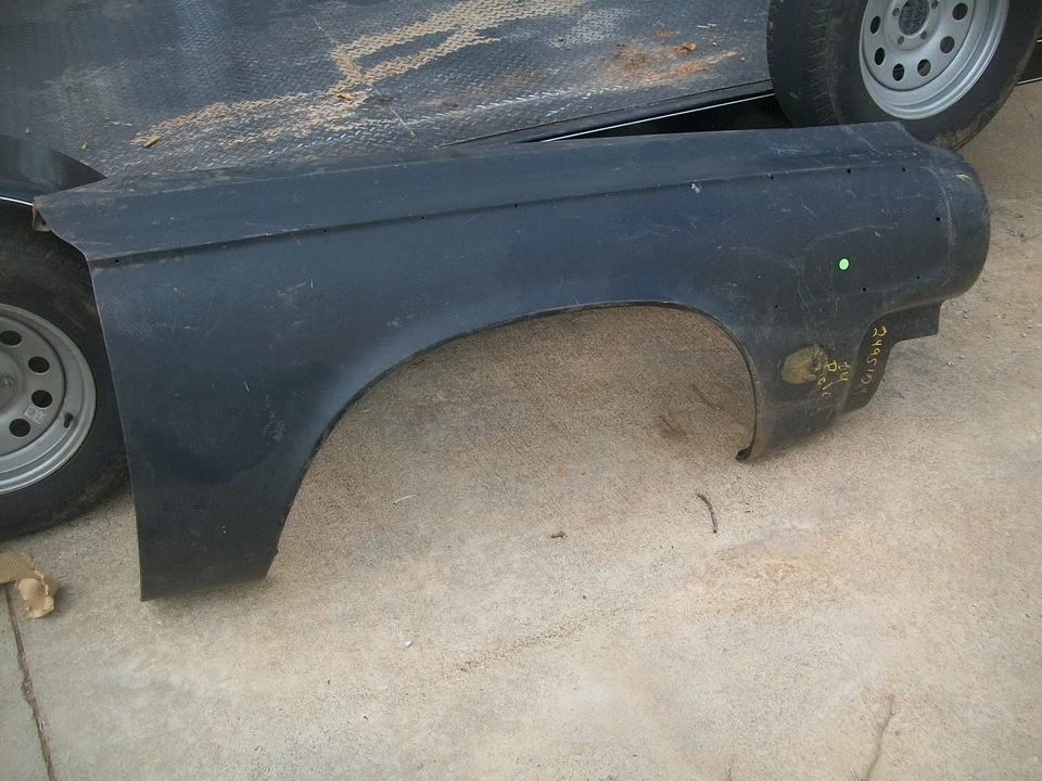 Nuevo de Lote Antiguo MoPar 1964 Dodge 330 440 Polara lado del pasajero guardabarros delantero derecho NUEVO Foto 1 de 4