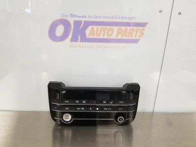 Jaguar F-Pace SVR 19 2019 temperatura aire acondicionado control térmico KX63-18C858-SB Foto 1 de 4