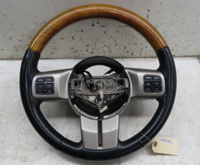 Volante Jeep Grand Cherokee 2011-2013 OEM con interruptores 1JH901XLAG Foto 1 de 4