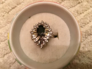 ¿Plata de ley 925 marcada? Anillo ovalado de zafiro azul alusión a diamantes  - Imagen 1 de 6