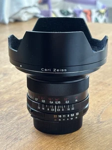CARL ZEISS - DISTAGON T* 18mm f/3.5 ZF.2 NIKON - CLASSIC SUPERB LENS - Picture 1 of 17