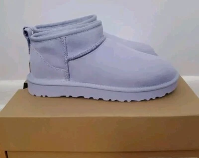 UGG 女式经典超迷你短靴彩色鼠尾草花尺寸 US 8 全新带盒  — 第 1/4 张图片