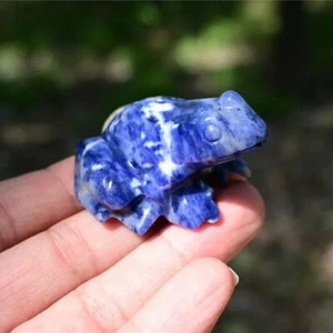 Natural Blue Vein Jade Quartz Crystal Frog Carved Healing Lucky Figurne Amulet - Picture 1 of 17