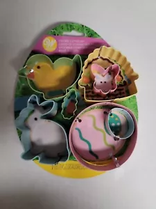 Wilton Easter Cookie Cutters Set of 7 Bunny Chick Carrot Egg NEW Kitchen Cutters - Picture 1 of 1