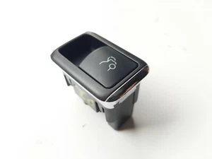 10-16 MERCEDES ELECTRIC TAILGATE SWITCH BUTTON E350 W212 OEM 2128204410 - Picture 1 of 4