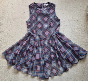Glamorous Sommer Faltenrock Kleid Gr UK 14 / EU 38 ärmellos lila blau grau rot - Bild 1 von 8