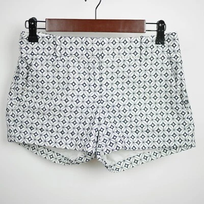 J.CREW Women's 00 - Black & white geometric embroidered shorts - Short 3" Inseam - Imagem 1 de 4