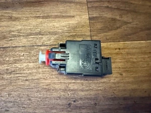 Interruptor interruptor luz freno bmw e36 2 pines 61 31 8 360 420 - Imagen 1 de 1