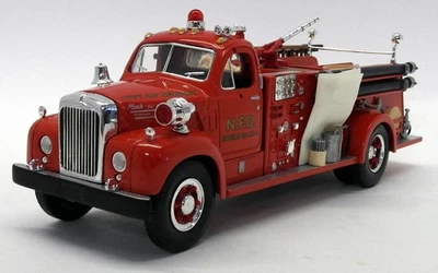 1st Gear 1/34 Scale - 19-2247 1960 Mack B-Model Pumper Newark F.D - Image 1 of 4