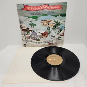 The Wonderful World of Christmas - 1975 Capitol Records - SL-8000 Vinyl - Picture 1 of 11