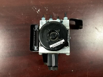 BMW 320i 328i 2013-2016 unidad de bomba de freno antibloqueo ABS 6862247 OEM. Foto 1 de 4