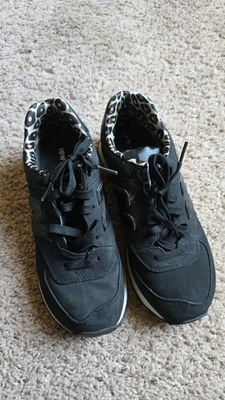 New Balance 574 negro y guepardo para mujer talla 7,5 Foto 1 de 4