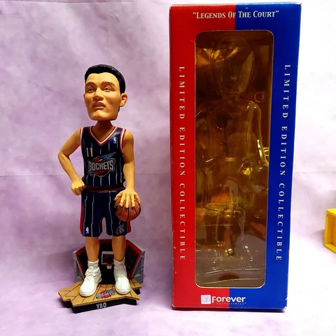 Yao Ming Rockets Bobblehead Forever Collectibles Legend of the Court Cover