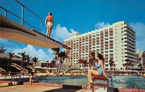 Miami Beach, Florida AMERICANA HOTEL Schwimmbad um 1950 Vintage Postkarte - Bild 1 von 2