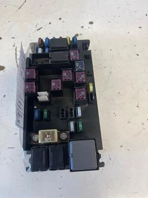 Engine Fuse Box SUBARU XV CROSSTREK 15 16 17 — 第 1/4 张图片