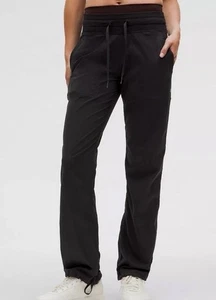 Lululemon schwarz Tanzstudio Hose III * ungefüttert 32" volle Länge Größe 6 - Bild 1 von 8