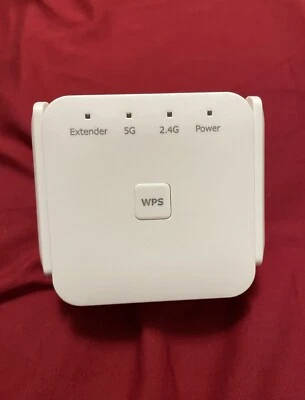 Wi-Fi Range Extender / Repeater - 1200Mbps 2.4 & 5GHz Bands, Plugs in Wall - Image 1 of 4