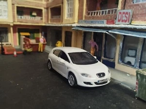 Seat León 2 - IXO Altaya - 1/43 modificado cambio de color a blanco - Imagen 1 de 9