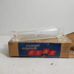 TRASPARENTE FANALINO TARGA FIAT 126 - 126 PERSONAL ORIGINALE 4249929 - Foto 1 di 6