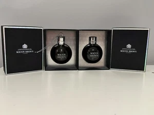(2) Molton Brown London Re-charge Black Pepper 2.5 oz Each Shower Gel Body Wash - Picture 1 of 3