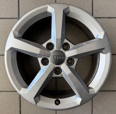 SET 4 CERCHI IN LEGA ORIGINALI PER A U D I A3 Q2 Q3 TT da 16" USATI, OCCASIONE - Imagen 1 de 4