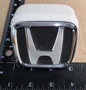 HONDA ACCORD CIRCA '00 FRONT EMBLEM S84 G0 BASE H-MARK (6231) - Bild 1 von 12